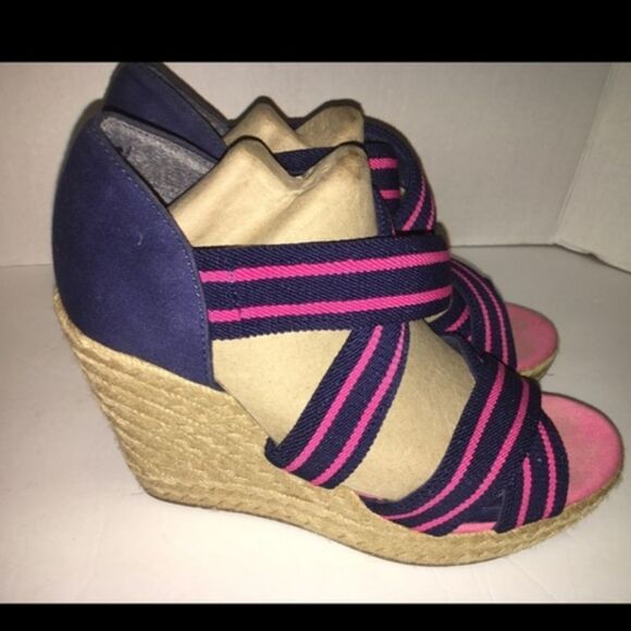 H&M WEDGE STYLE OPEN TOE ANKLE STRAP SANDAL - Picture 1 of 15